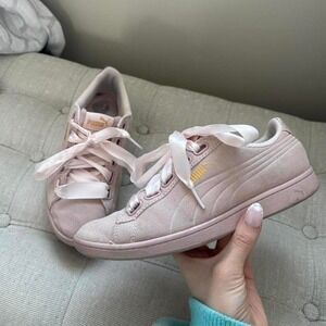 Puma vikky Baby Pink Suede ribbon lace Sneakers